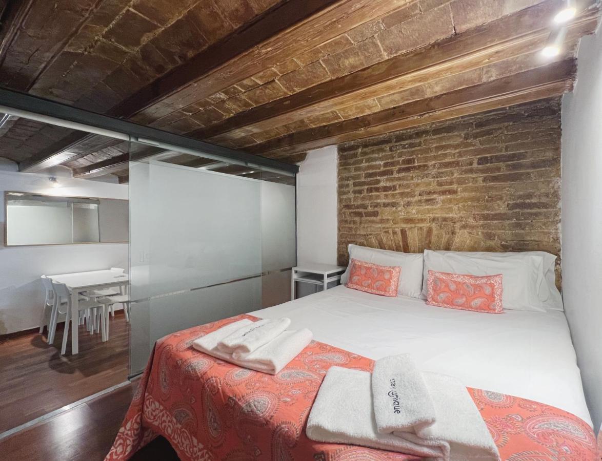 Stay U-Nique Apartments Placa Universitat Barcelona Luaran gambar