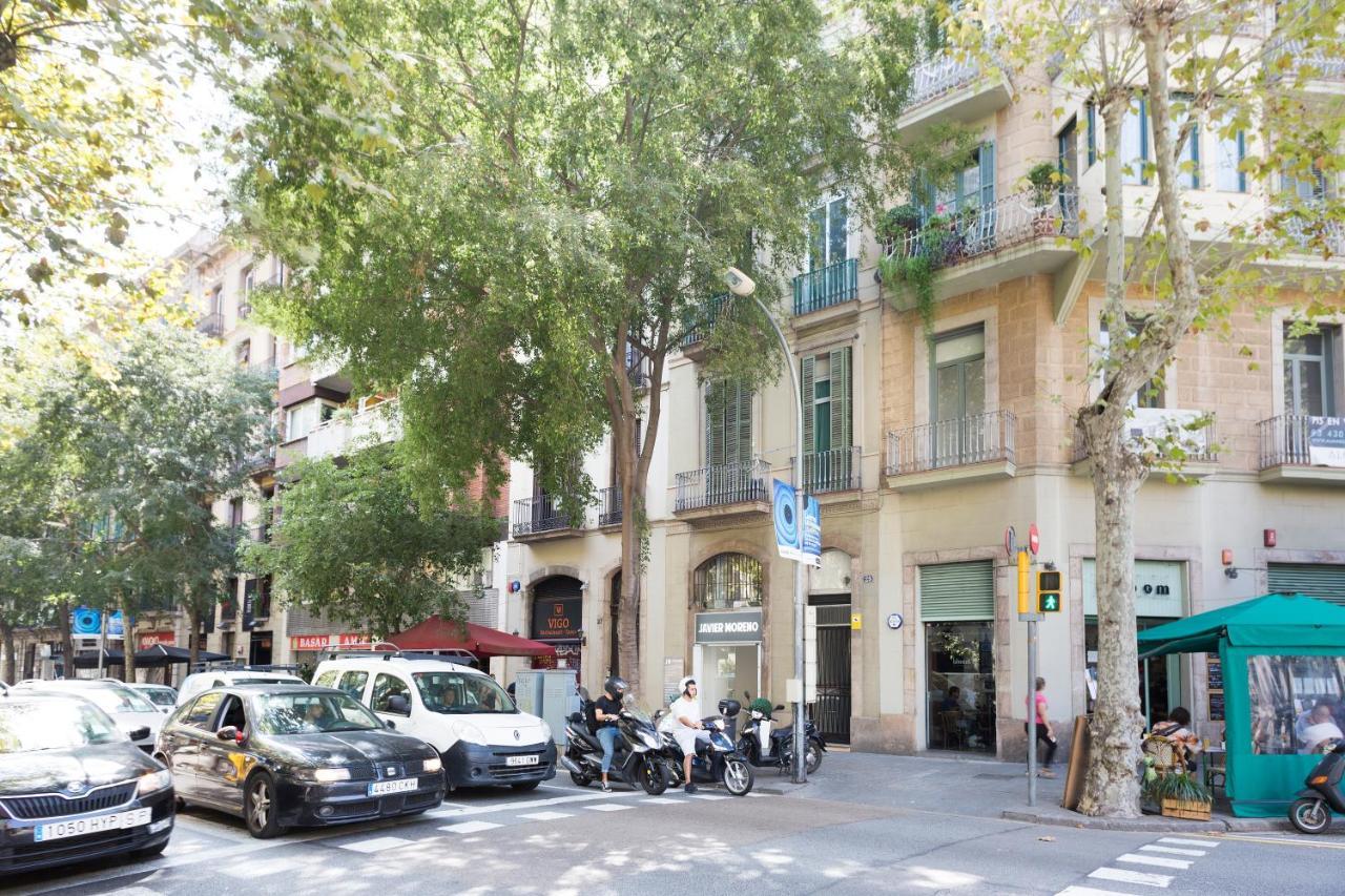 Stay U-Nique Apartments Placa Universitat Barcelona Luaran gambar